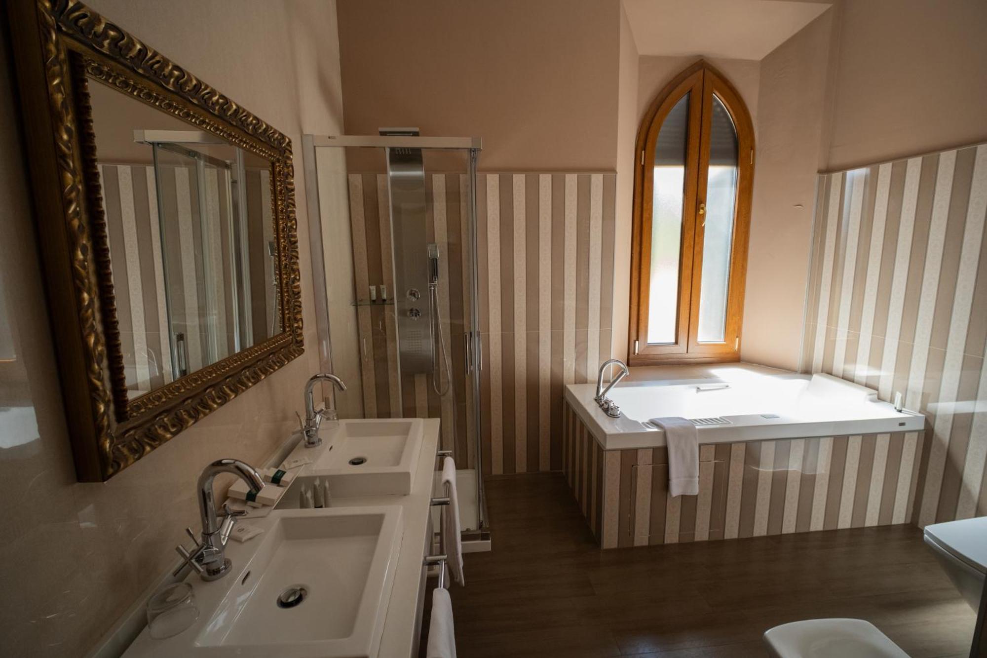 La Almoraima Hotel Castellar de la Frontera Eksteriør bilde